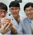 This image shows Young-Soo Kim, professor Hyun-Kon Song, and professor Noejung Park, the research team at UNIST.